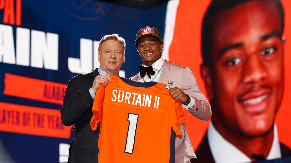 Patrick Surtain II signs his four-year contract with the Denver Broncos