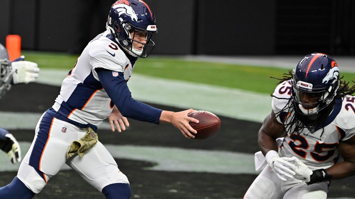 Drew Lock injury: Broncos QB suffers shoulder injury in Week 17 vs.  Chargers, returns to game - DraftKings Network