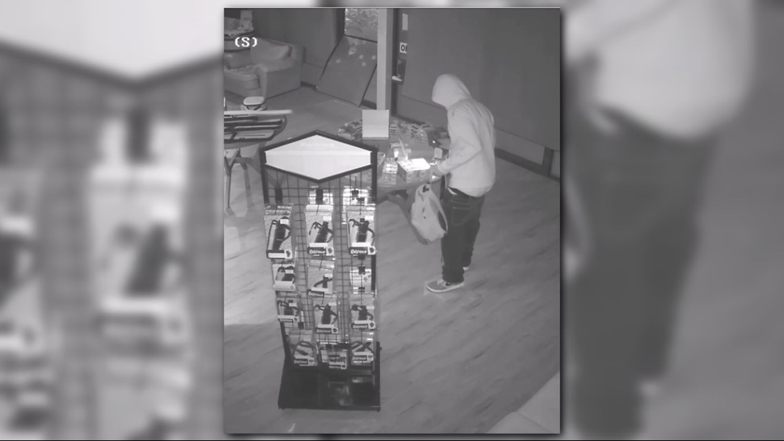 $5,000 reward offered for information about guns stolen from Belgrade pawn  shop