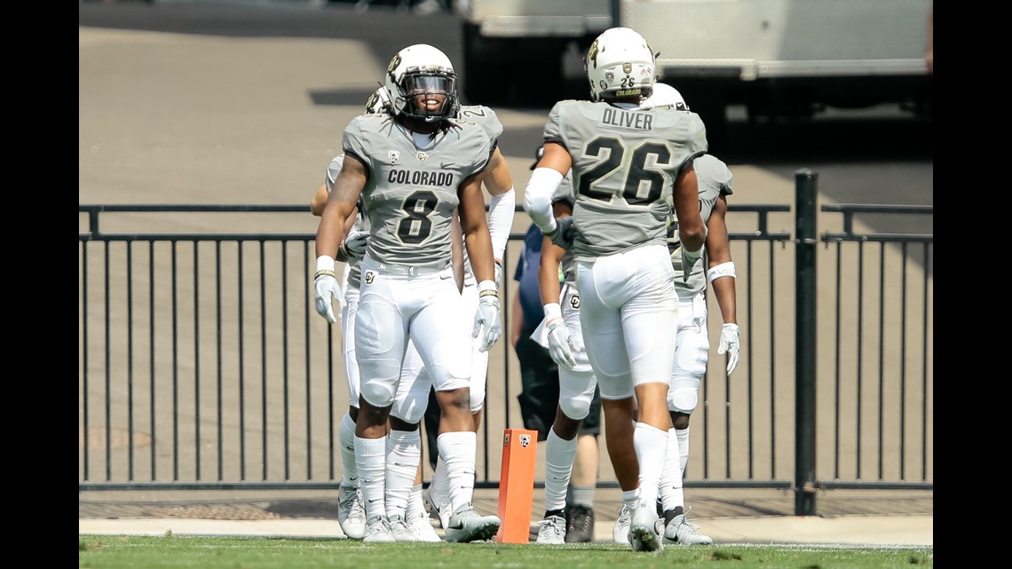 Colorado receiver honors late father with play, dreadlocks