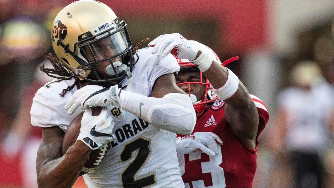 Colorado receiver honors late father with play, dreadlocks