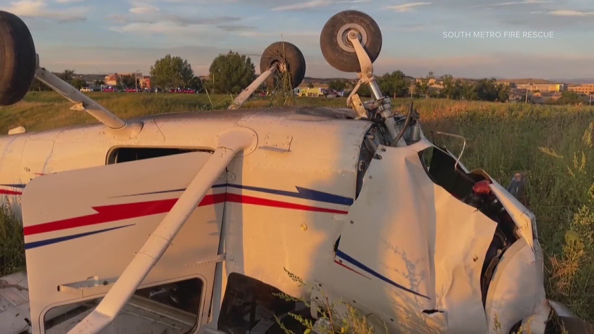 Ameriflight Metroliner crash lands on snowy golf course with