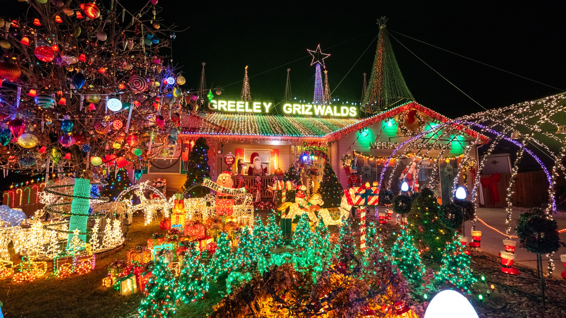 Where to find the best Christmas lights in Denver and Colorado; an interactive map