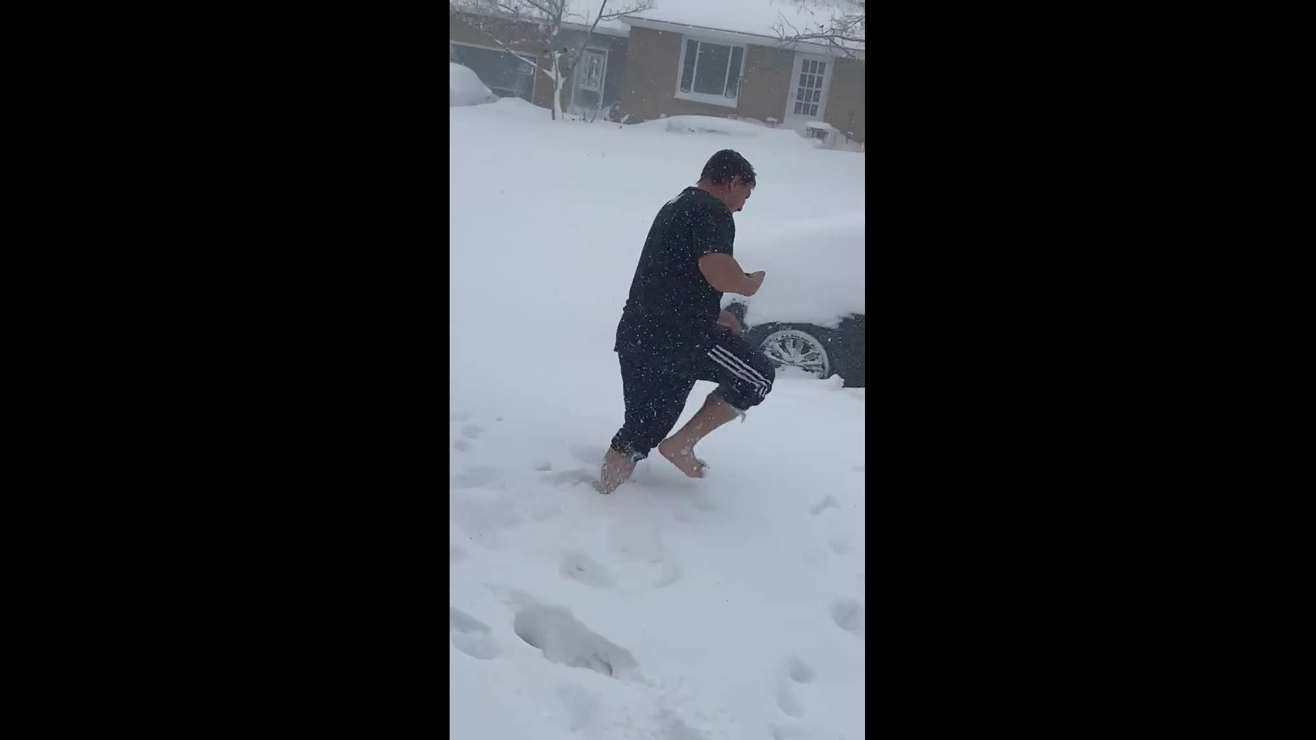 So Colorado .... barefoot in feet of snow.
Credit: Melysa Helton