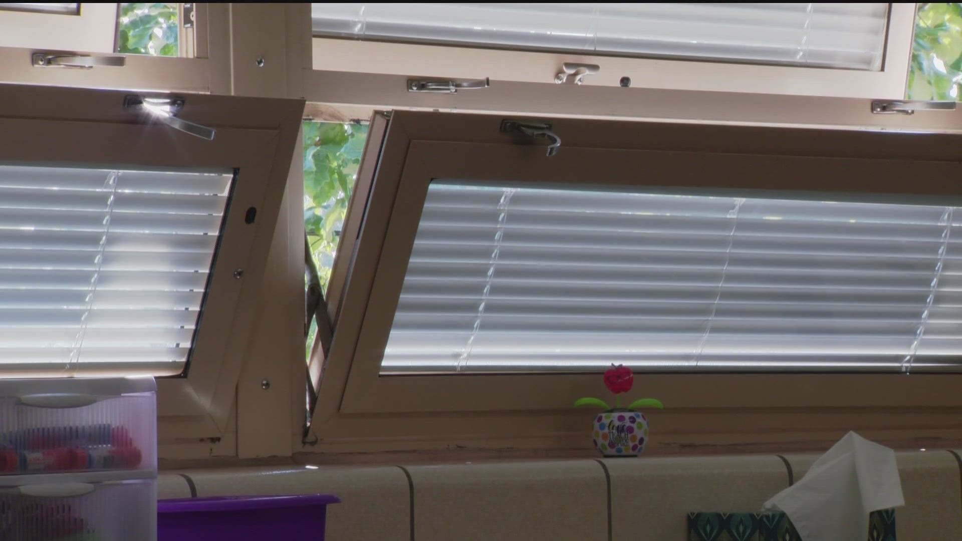 With hot August weather forecasted for the first few days of school, concerns over air conditioning are back to the front of many parents' minds.