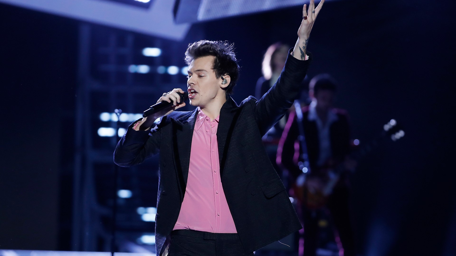 Harry Styles announces Denver concert in 2020