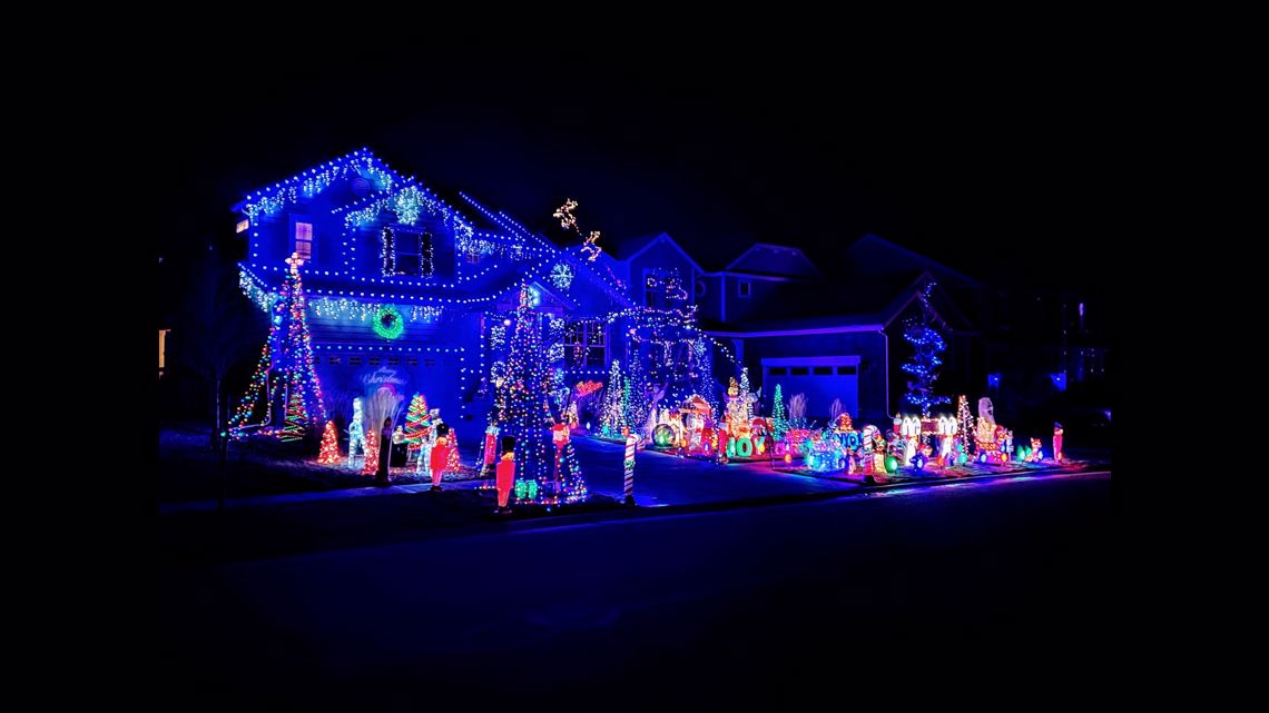 One last hurrah: Your final chance to see nearly 600k blue lights on a  Colorado home