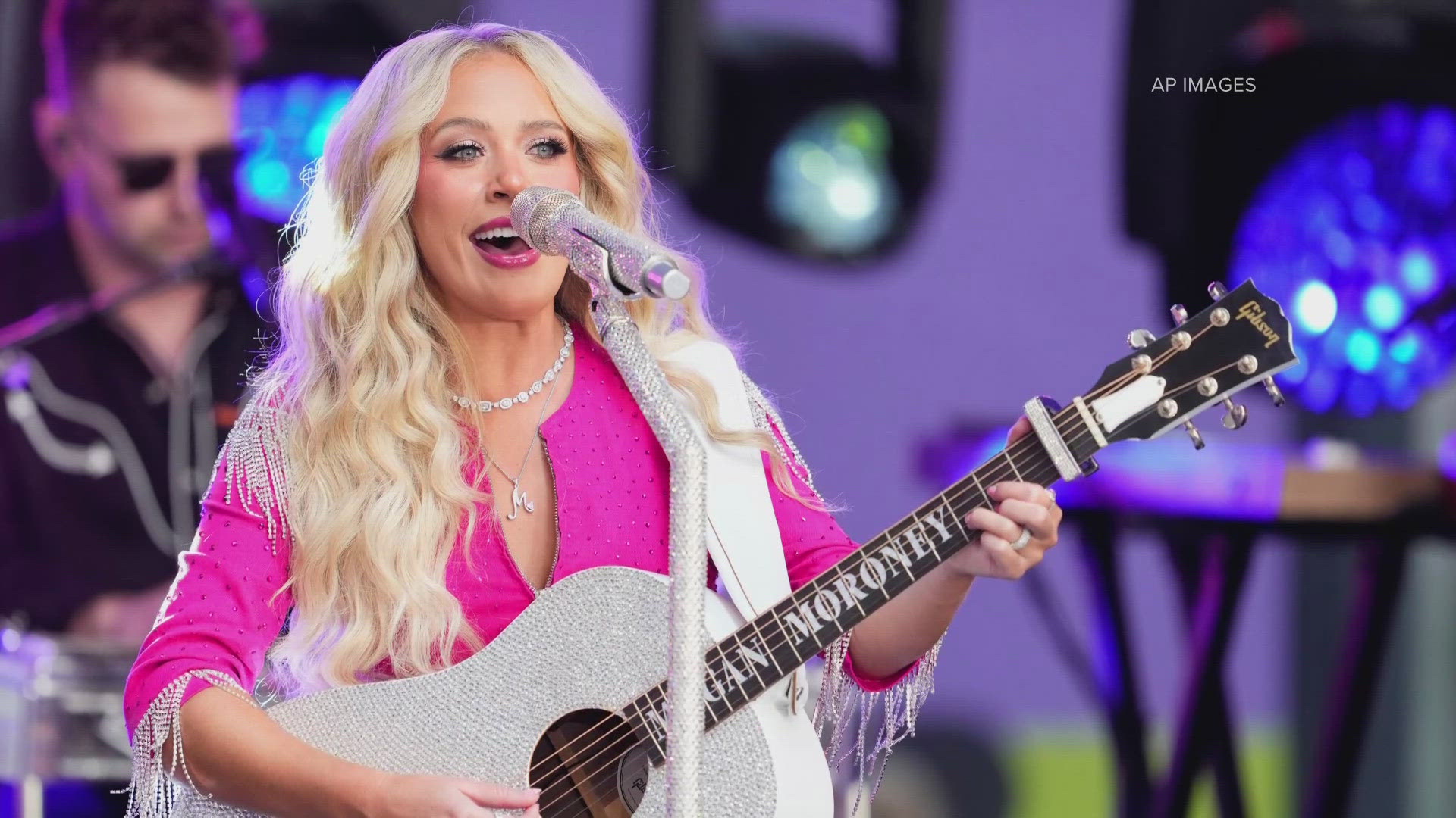 For Example Music Megan Moroney ends Denver concert after performing 3 songs | 9news.com