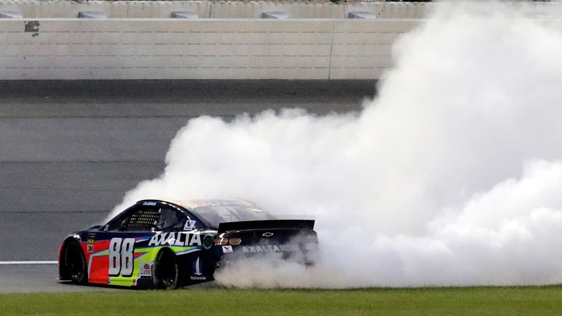 Alex Bowman Dominates for 2nd Career Victory in Auto Club 400