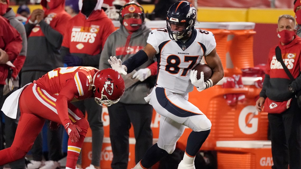 Denver Broncos tight end Noah Fant (87) can't make the catch as Kansas City  Chiefs defensive back Daniel Sorensen (49) defends during the second half  of an NFL football game, Thursday, Oct.