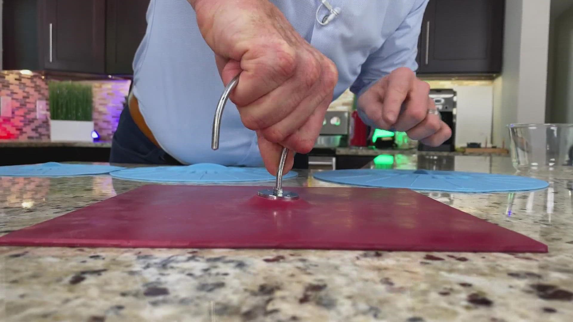 Science guy Steve Spangler puts the power of air pressure to the test in today's Science Minute.