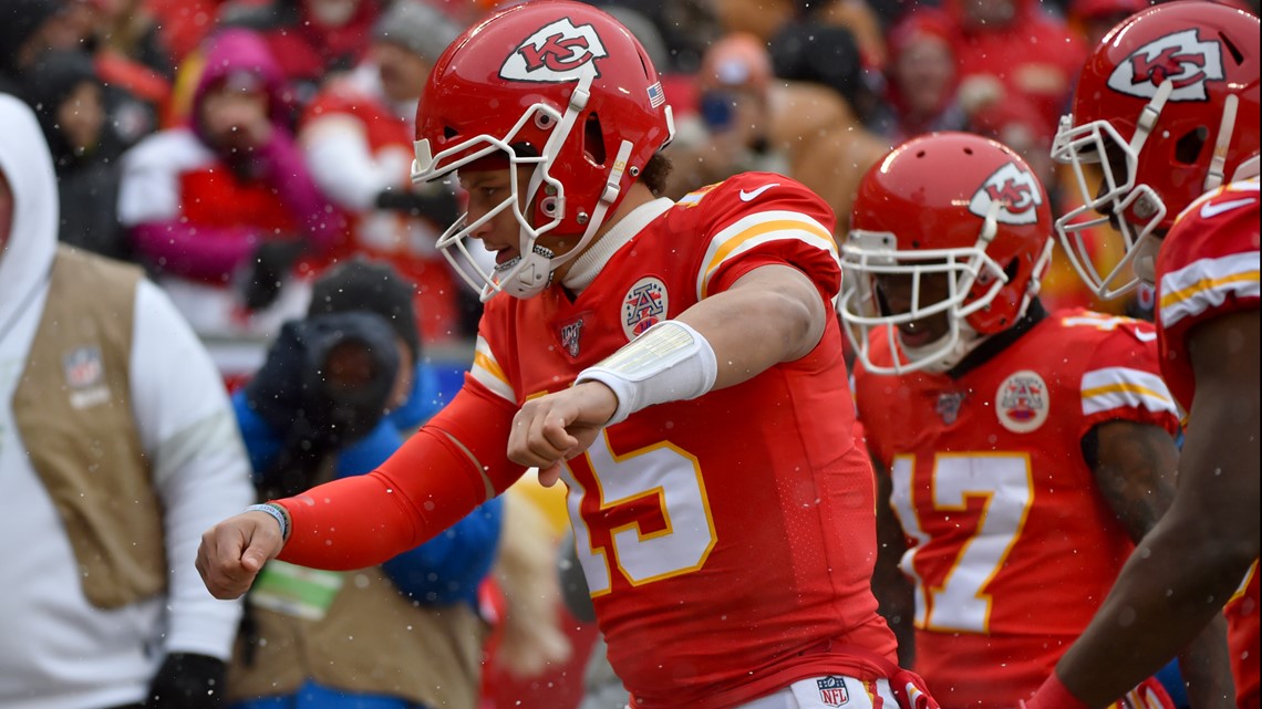 \ud83c\udfc8 Mahomes, Chiefs outlast Broncos