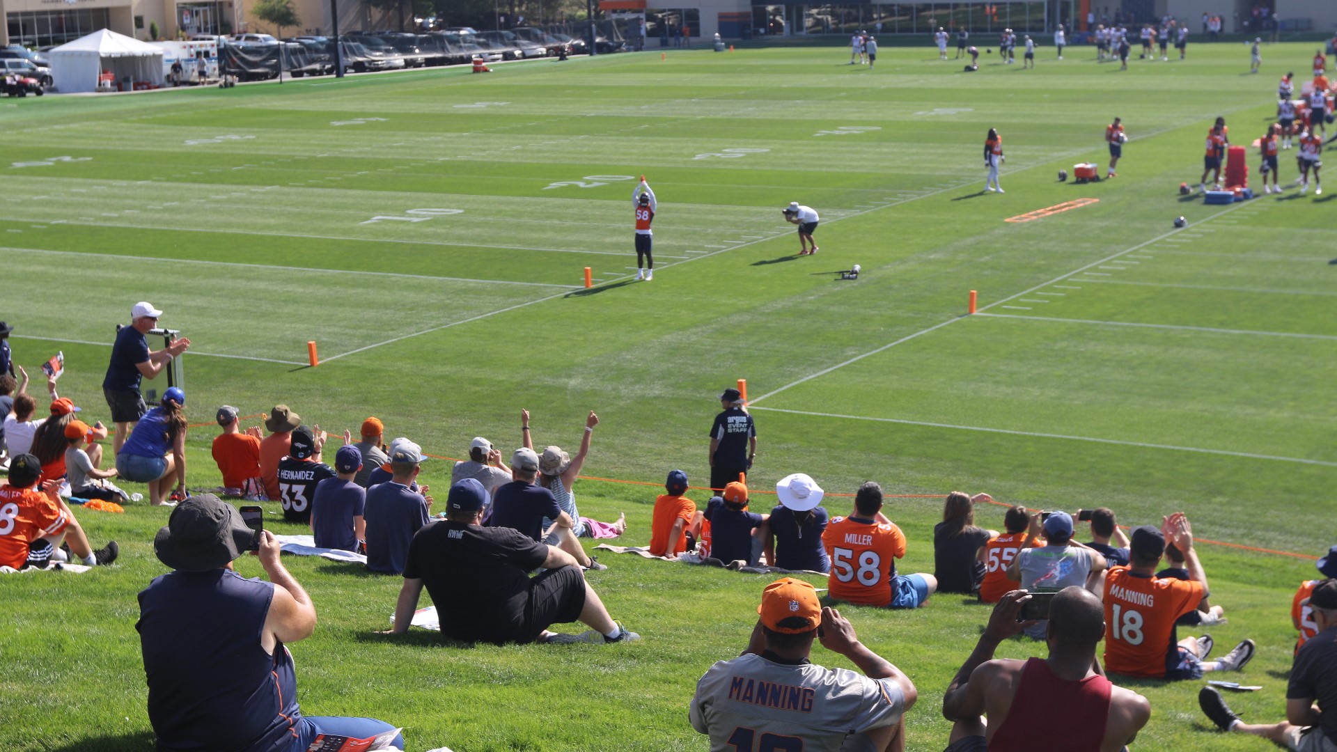 Broncos 2024 Training Camp: Denver opens practices for free | 9news.com