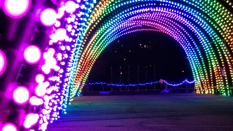 One last hurrah: Your final chance to see nearly 600k blue lights on a  Colorado home