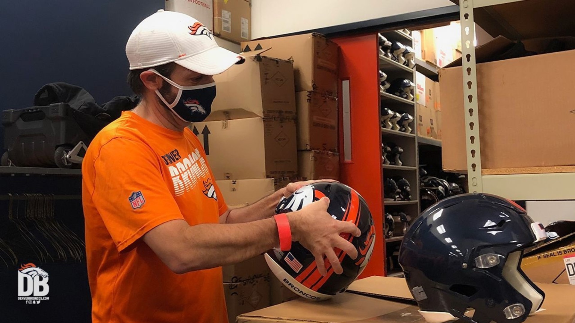 Denver Broncos employees begin returning to team facilities | 9news.com