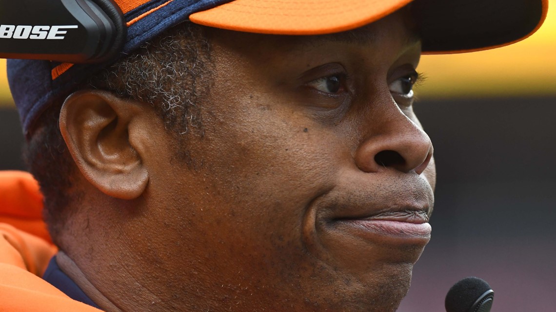 Broncos coach Vance Joseph clarifies choice to not challenge 2-point try  fail at Chargers