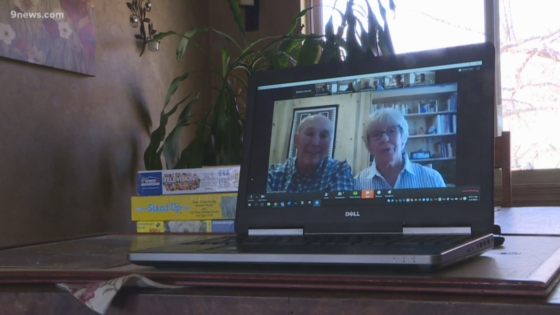 Grandparents isolated from loved ones in a retirement community invited 9NEWS to a virtual meeting with grandchildren.