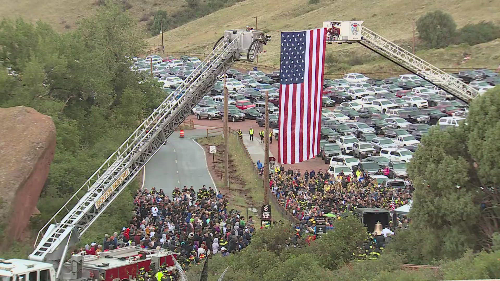 Hundreds of Coloradans are taking part in the stair climb Saturday to honor first responders who gave their lives on 9/11, as well as local heroes.