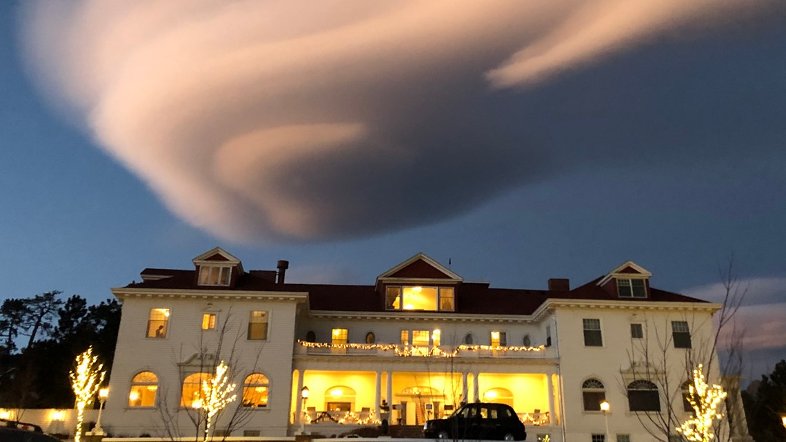 Epic photo shows spaceship-like cloud over the Stanley Hotel