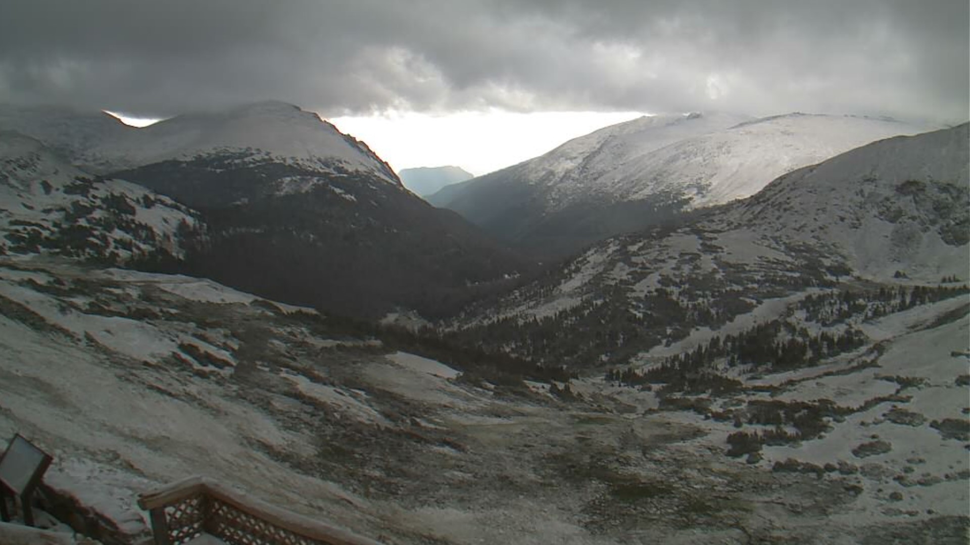 Colorado gets first snow of the '21 season and it's still summer