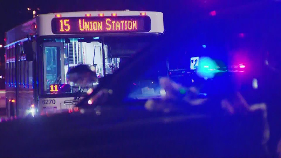 Man with knife shot, killed by Aurora police on RTD bus
