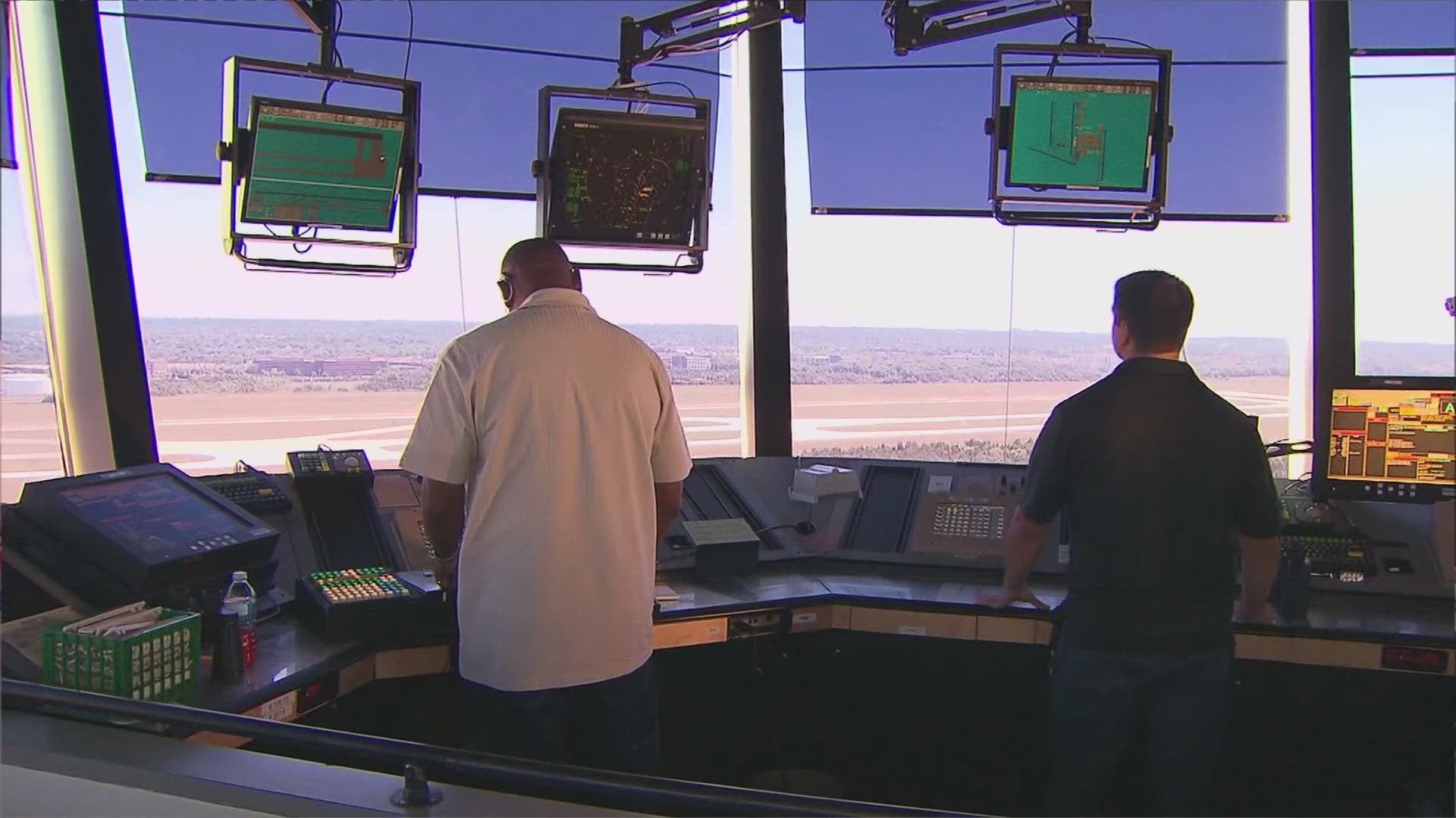 Trump begins firings of FAA air traffic control staff