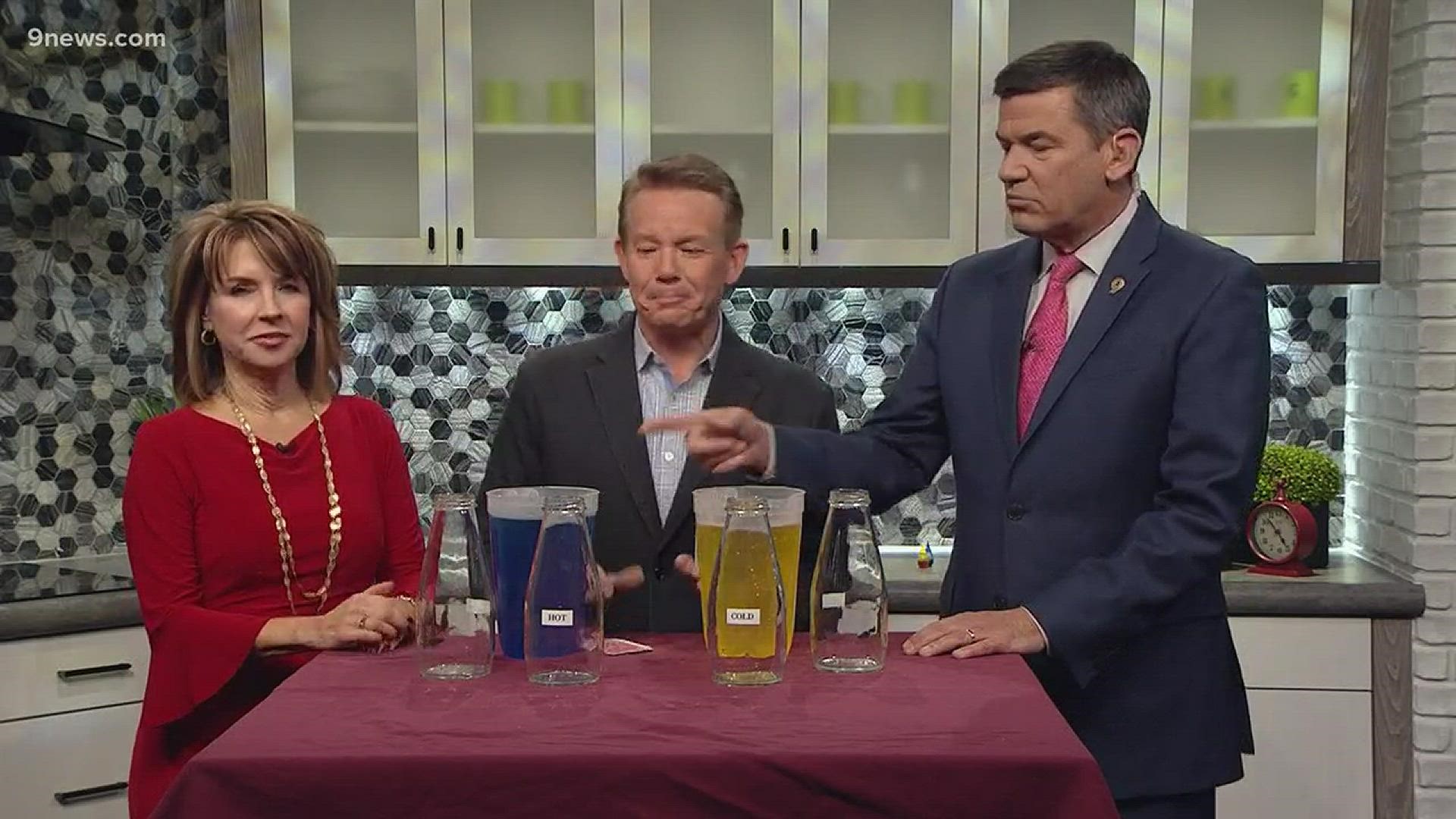 Steve Spangler shows us why the brown cloud appears during winter.