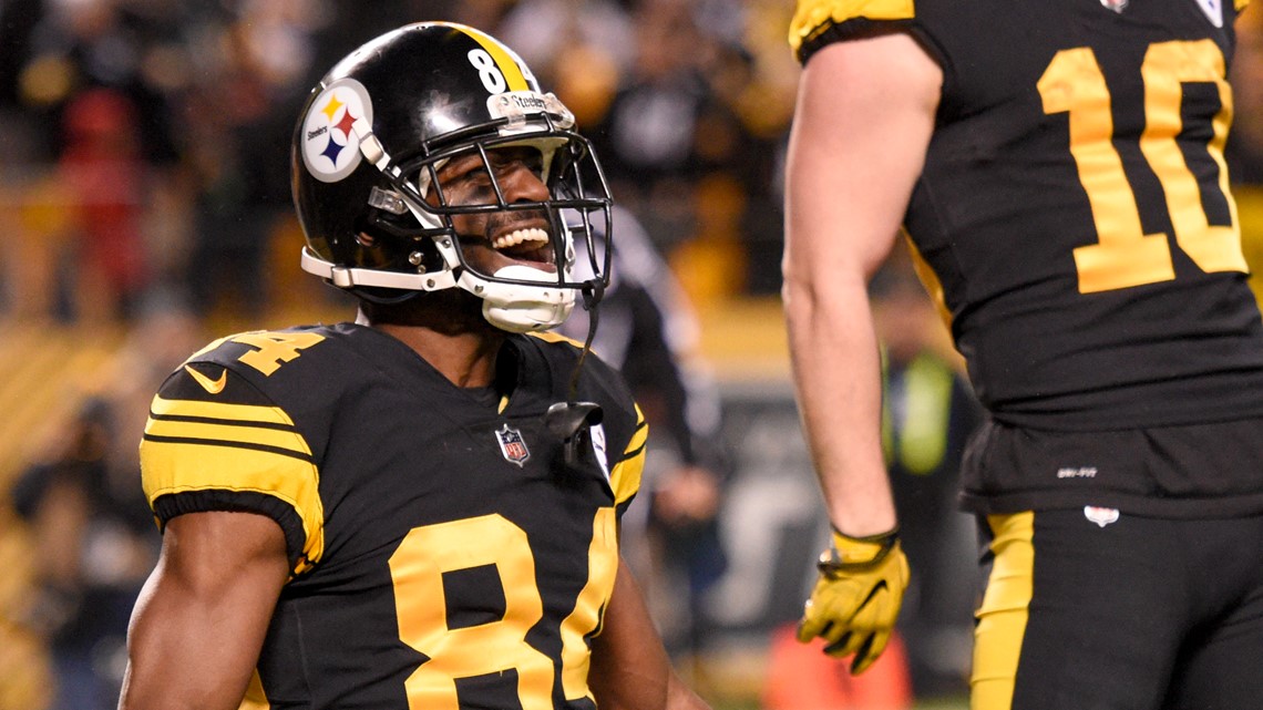 Oakland Raiders acquire star receiver Antonio Brown from