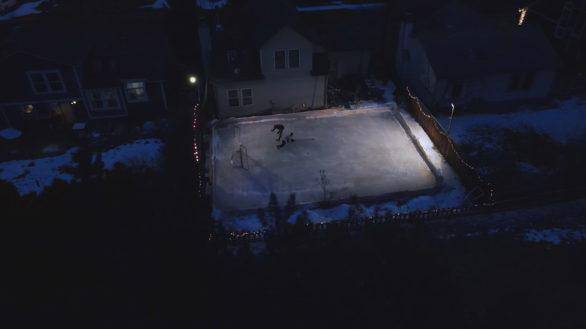 9NEWS Photojournalist Tom Cole looks back on the obsession that led to him turning his entire backyard into a family hockey rink each winter.