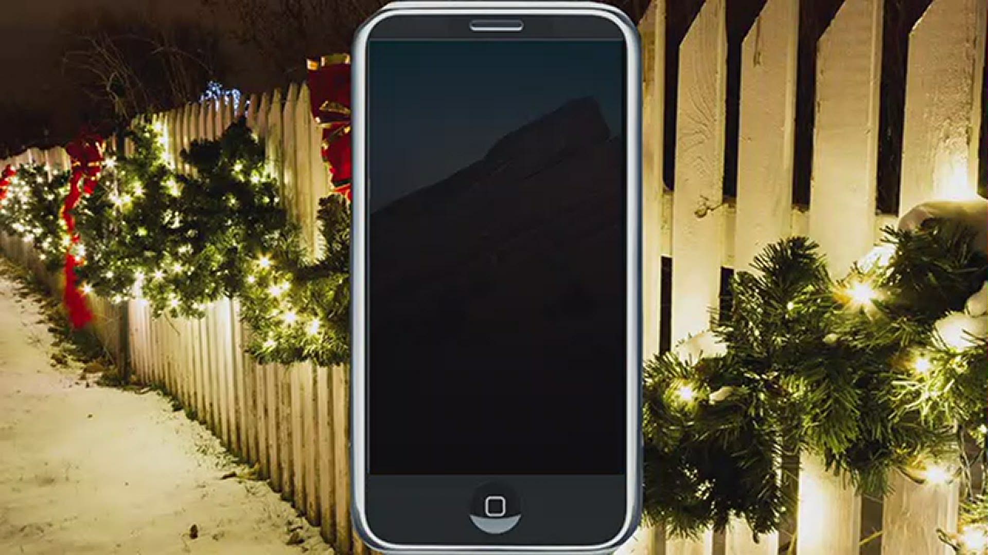 This phantom finger will show you how to use the "near me" section of the 9NEWS app to find amazing holiday lights.