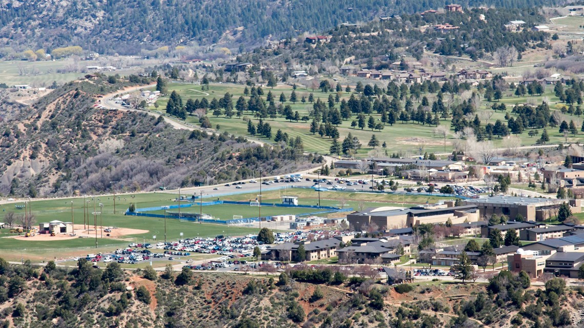 College Rover Colorado College in Colorado to require COVID vaccine for all students | 9news.com