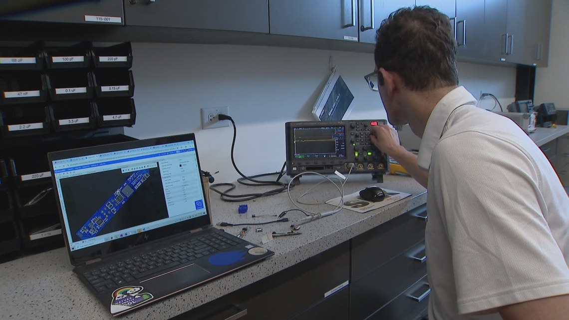 New assistive technology device communicates facial expressions to people who are blind