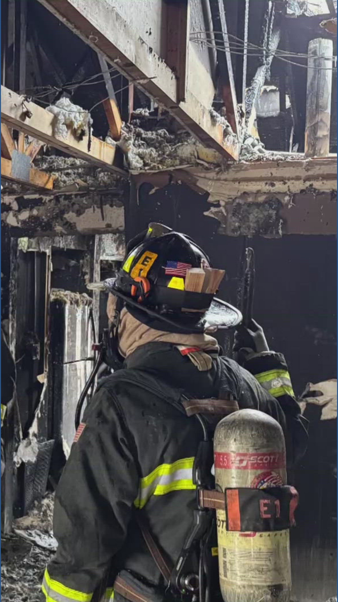 Dozens displaced after Lakewood apartment building fire | 9news.com