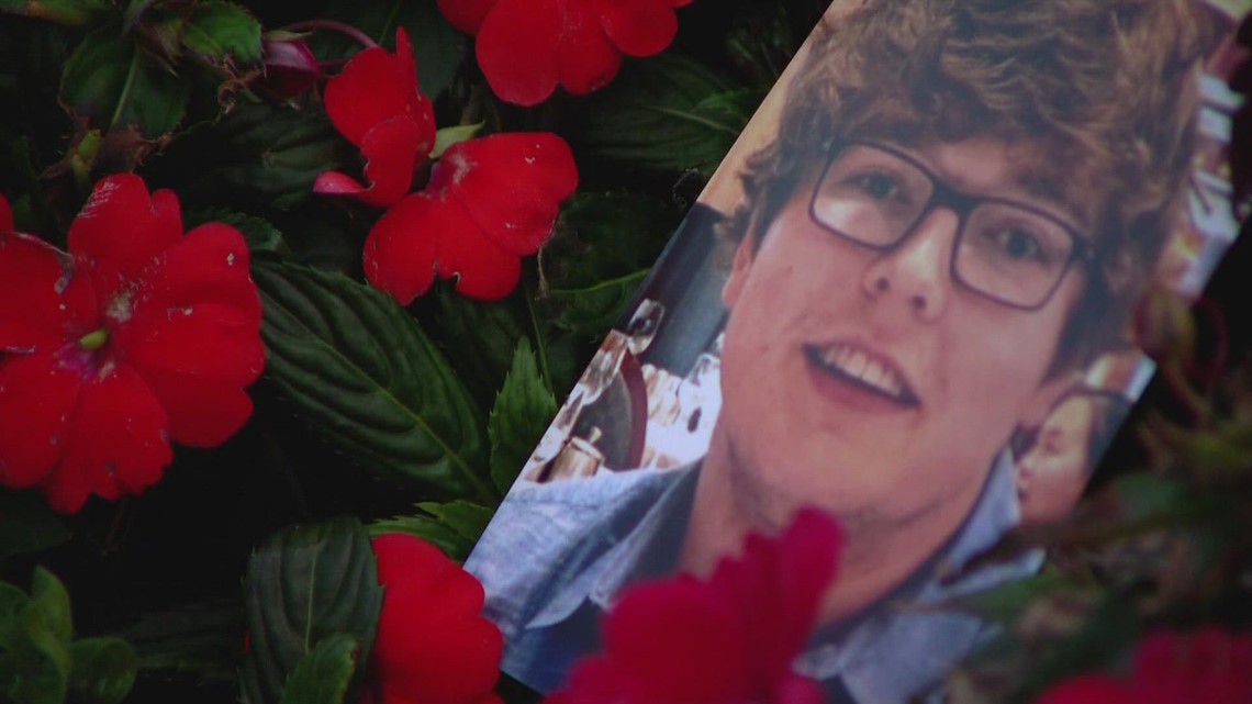Vigil for 22-year-old man killed by Clear Creek deputy - Vimarsana News