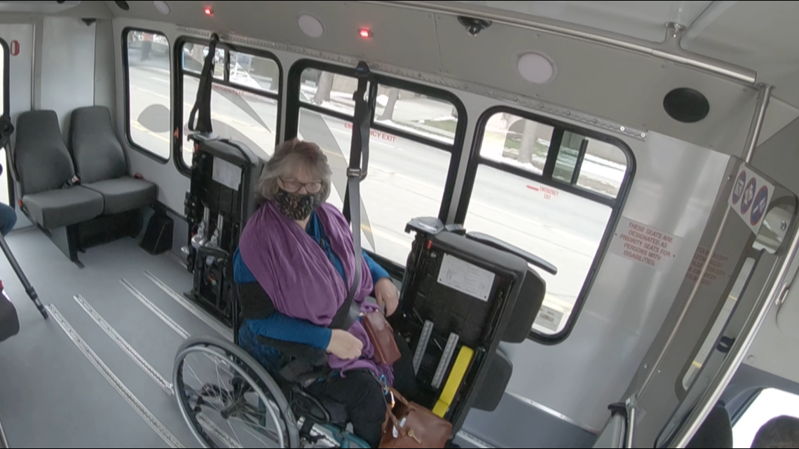 Healthcare providers help seniors with mobility issues - Vimarsana News