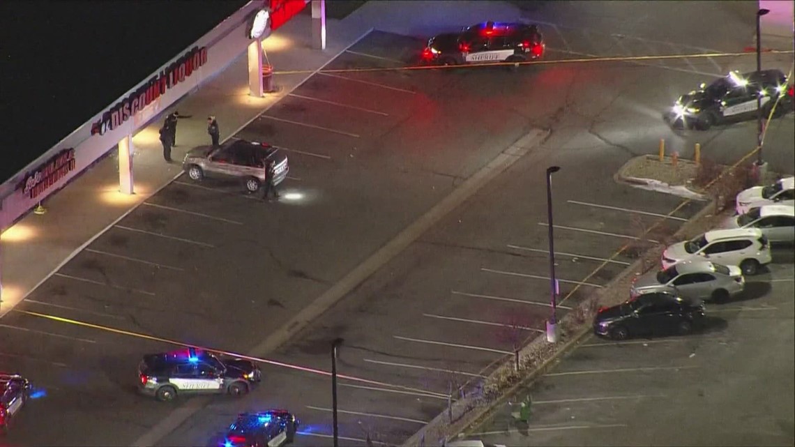 Police investigate liquor store shooting that left 1 person injured