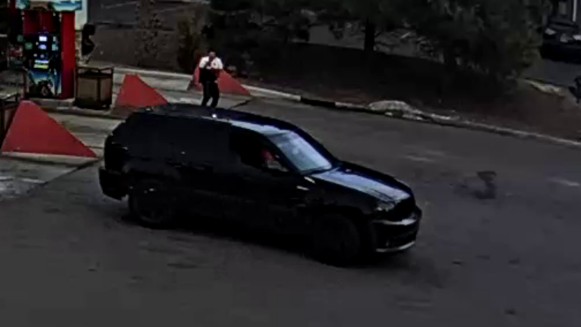 Aurora Police looking for 3 vehicles tied to shooting death