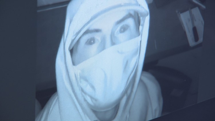 Video Shows Suspect Breaking Into Miners Alley Playhouse 9news Com