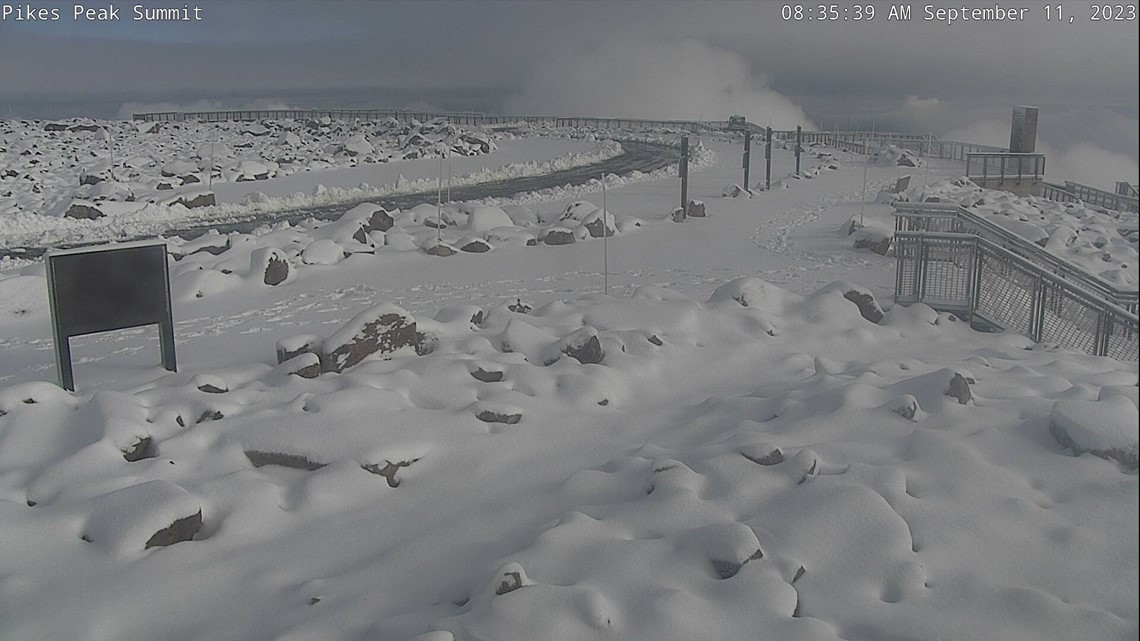 First snow of the season falls on mountain peaks across Colorado ...