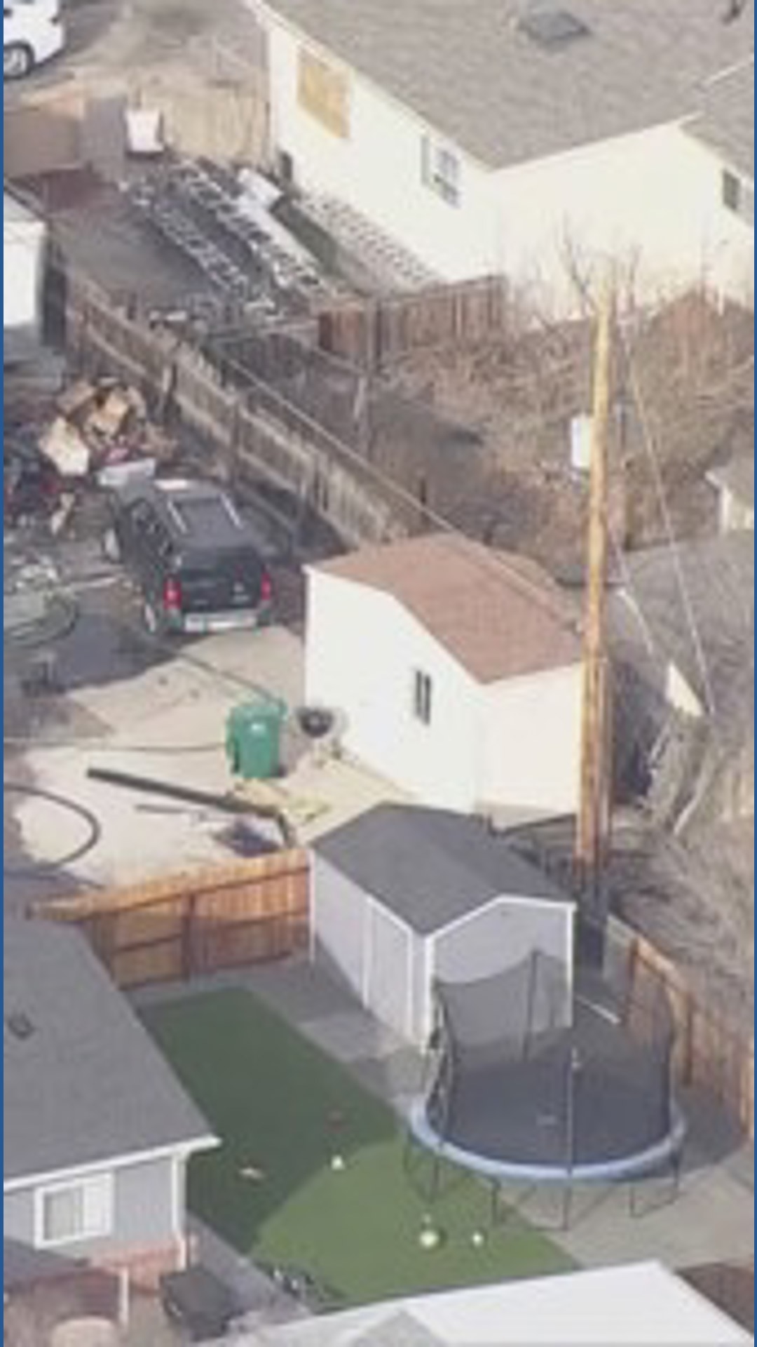 1 dead after house fire in Aurora | 9news.com