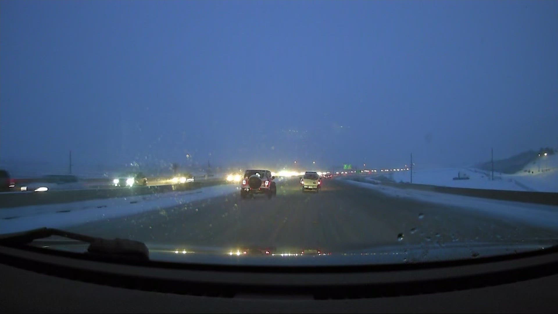 9NEWS reporter Courtney Yuen has a look at road conditions Monday morning along C-470 near Morrison Road following overnight snow.