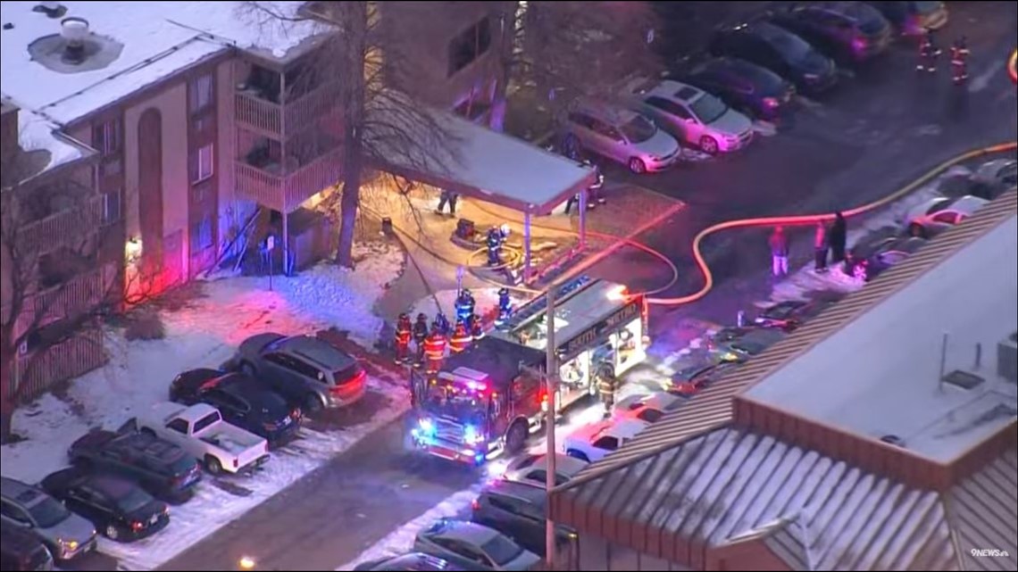 Residents rescued from Arapahoe County apartment complex fire