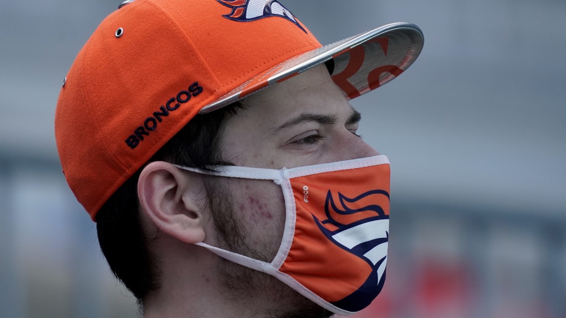 Broncos strongly encourage fans to wear masks throughout all