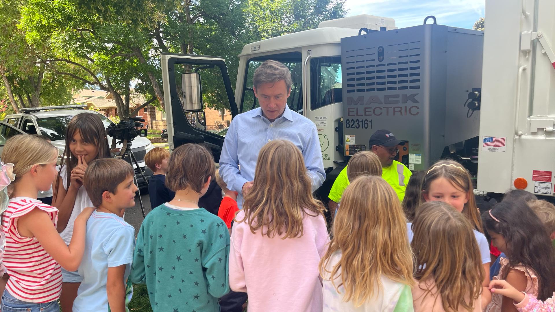 Denver unveils first all-electric trash truck | 9news.com