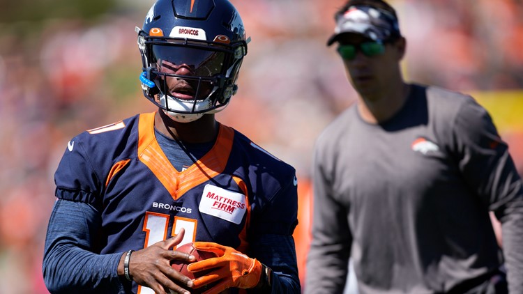 Quarterback Josh Johnson leads Broncos' practice squad