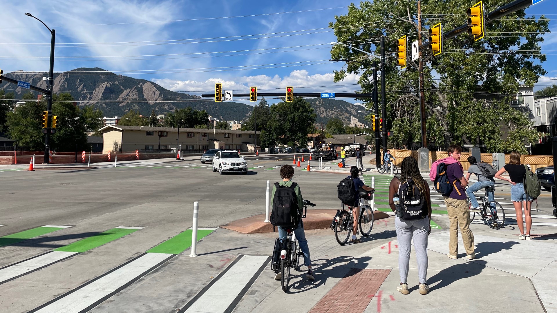 First fully protected intersection in Boulder opens to travel