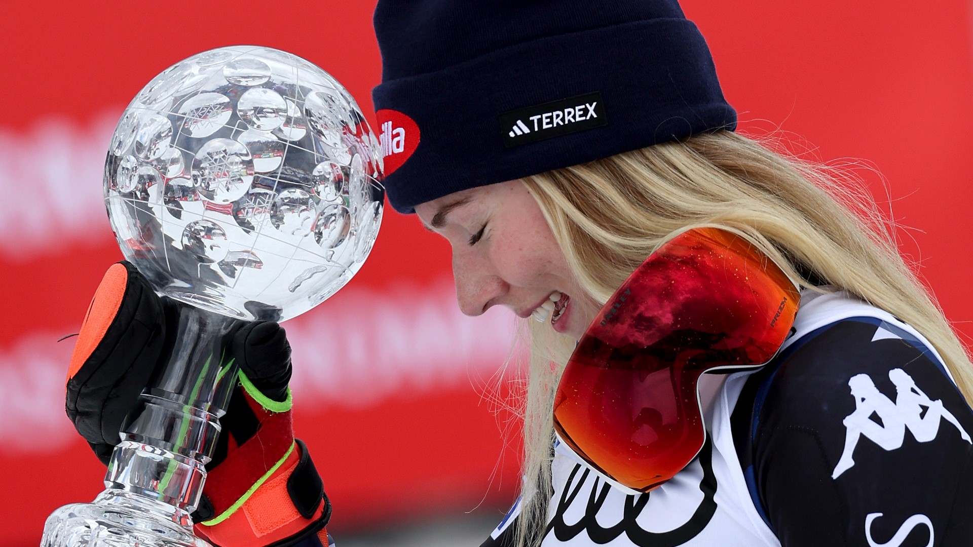 Mikaela Shiffrin gets 60th slalom win, 97th overall to end season ...