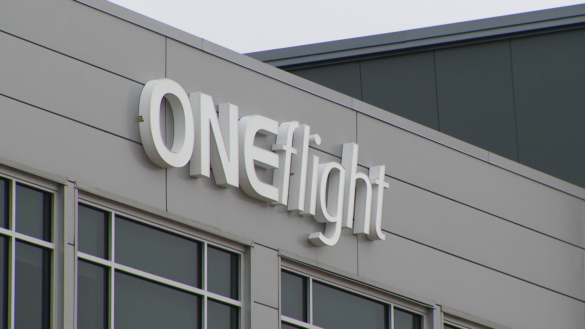 Lawsuits accused flight service of taking customers' cash as charter business was failing financially