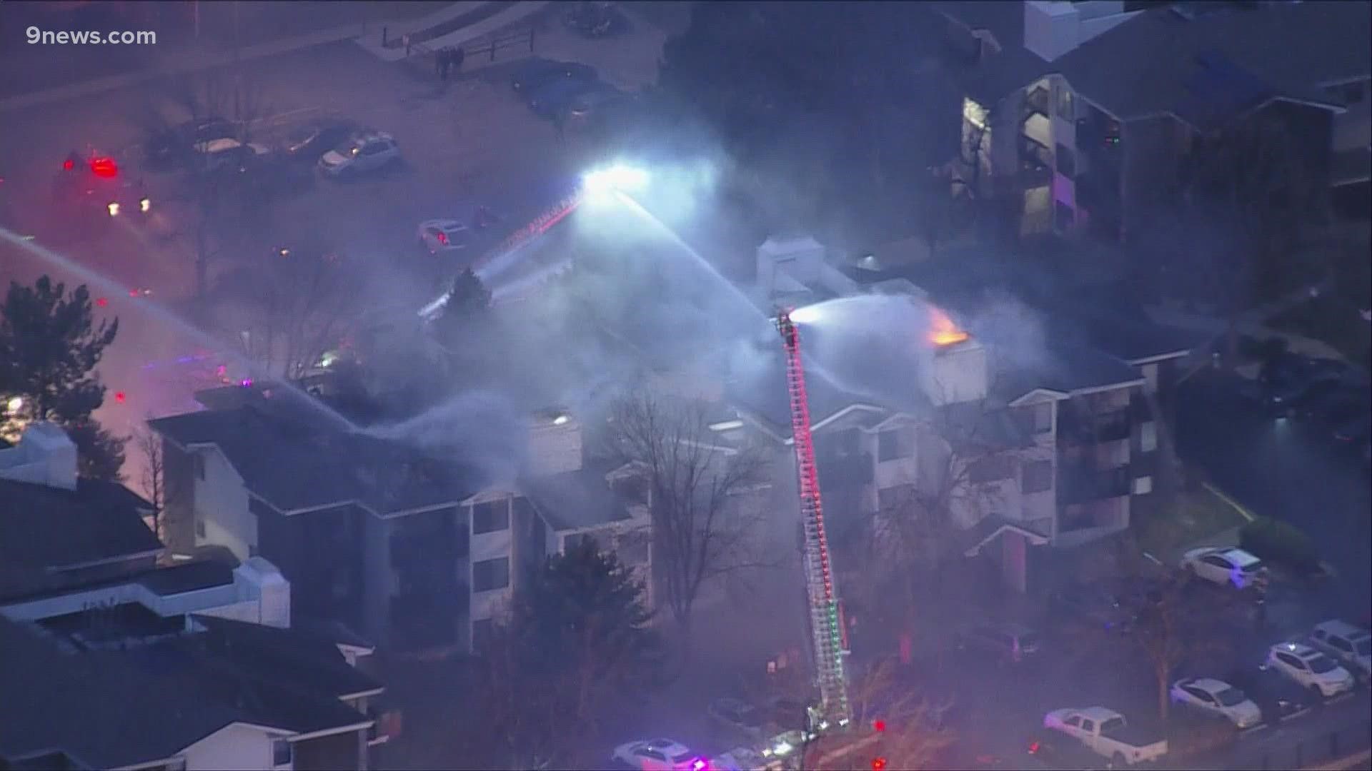 Fire rips through 24 units in Boulder apartment building | 9news.com