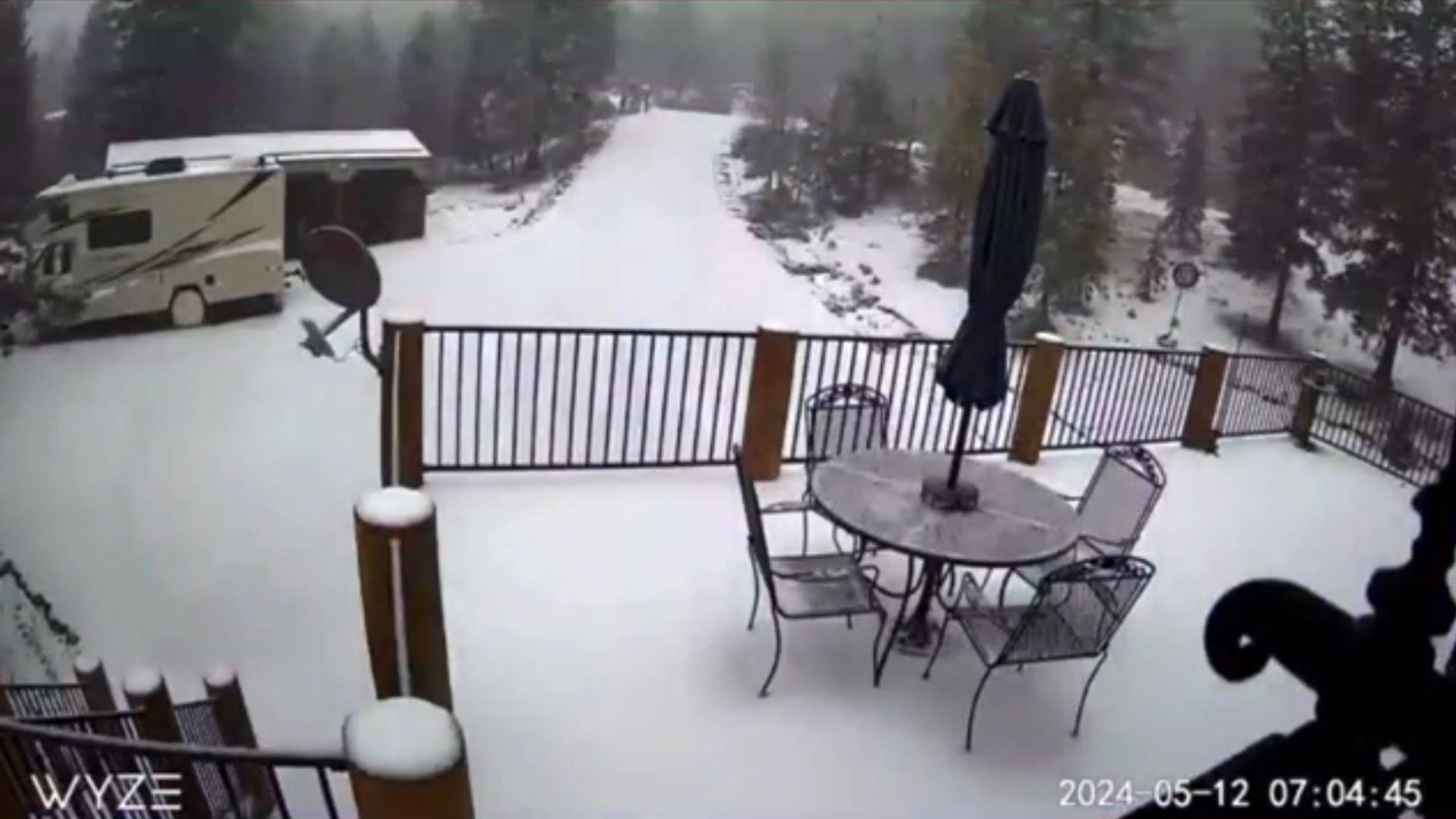 Pam Rothman in Conifer caught the booming sound of thundersnow on her camera.